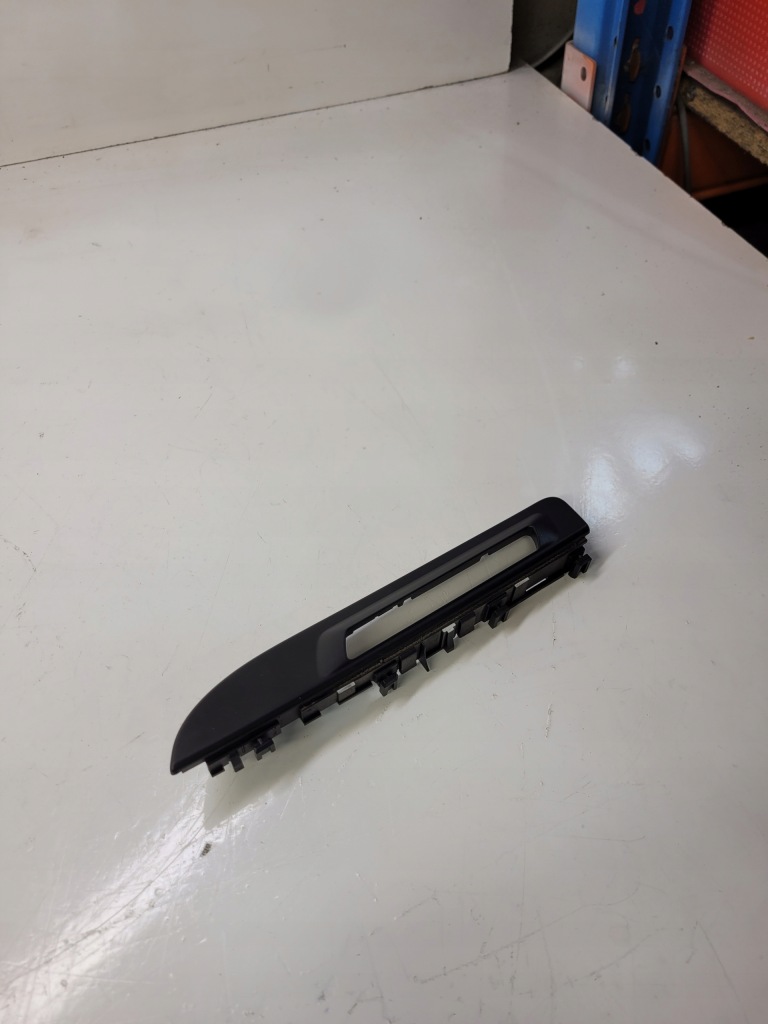 Купити Рамка кнопок пам'яті сидіння audi q7 4l0959527a