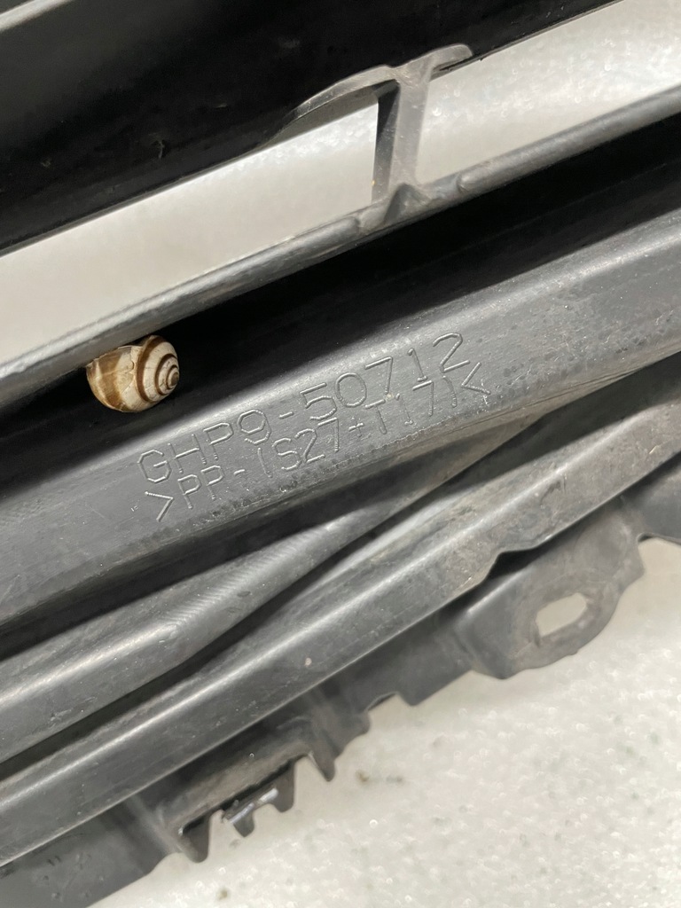 фото №10, Решітка радіатора решітка радіатора mazda v 5 gj ghp9-50712