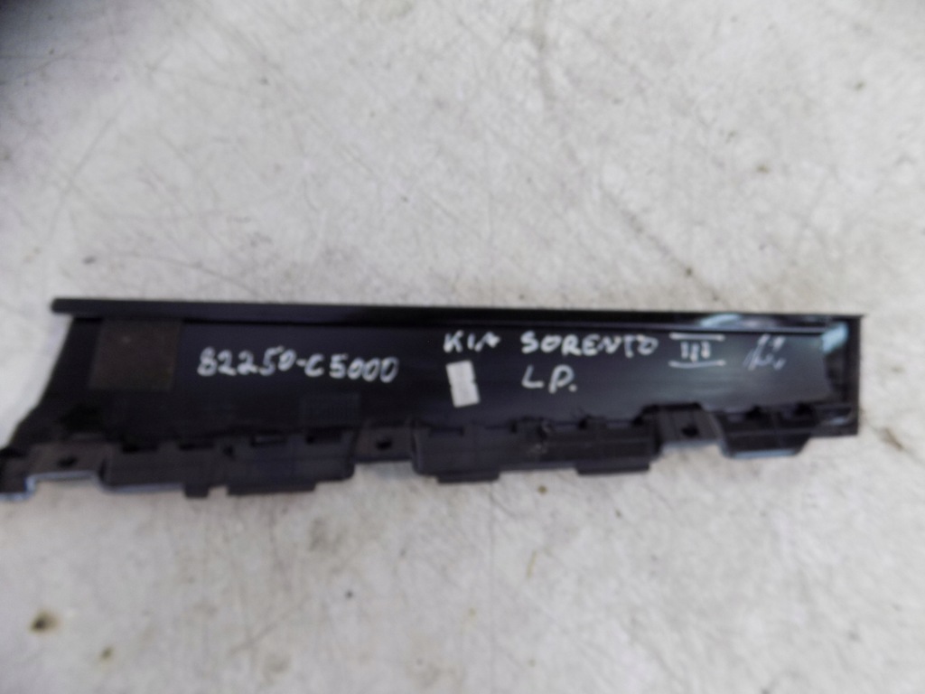 фото №12, Kia sorento iii молдинг защита стойка дверь левый перед оригинальный номер 82250c5000