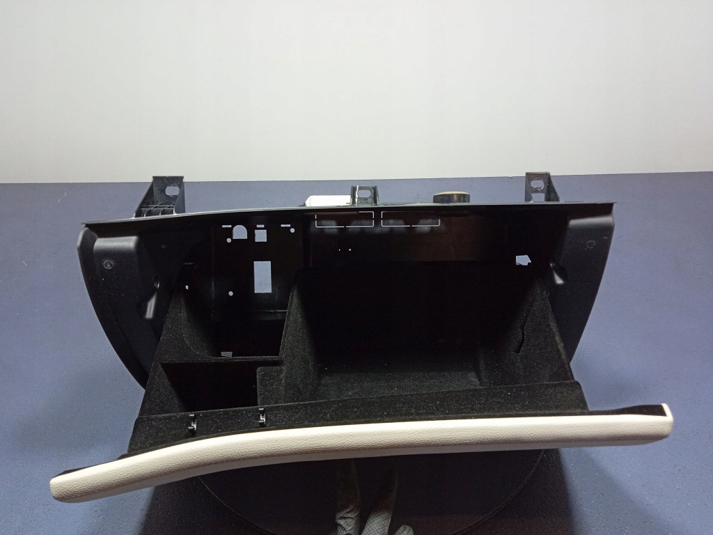 фото №7, Mercedes gls x167 бардачок пассажира eu a1676802204