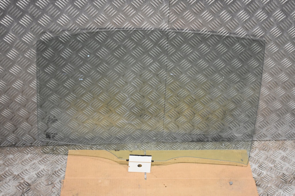 фото №1, Idealna скло двері задня права подвійний mercedes w223 long 24r. 1