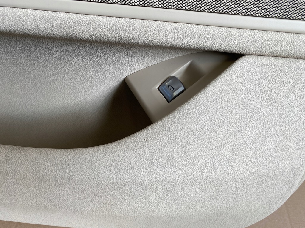 фото №8, Bmw 7 g12 оббивка обшивка двері лівий перед