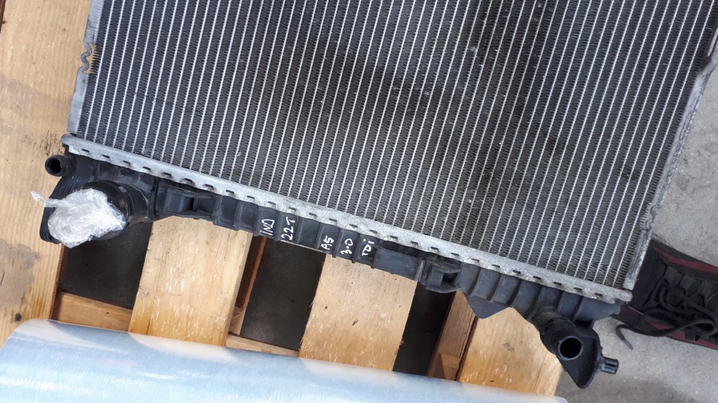 A5 8t радиатор воды 8k0121251h 2.7 3.0 tdi a4 b8 в Украине