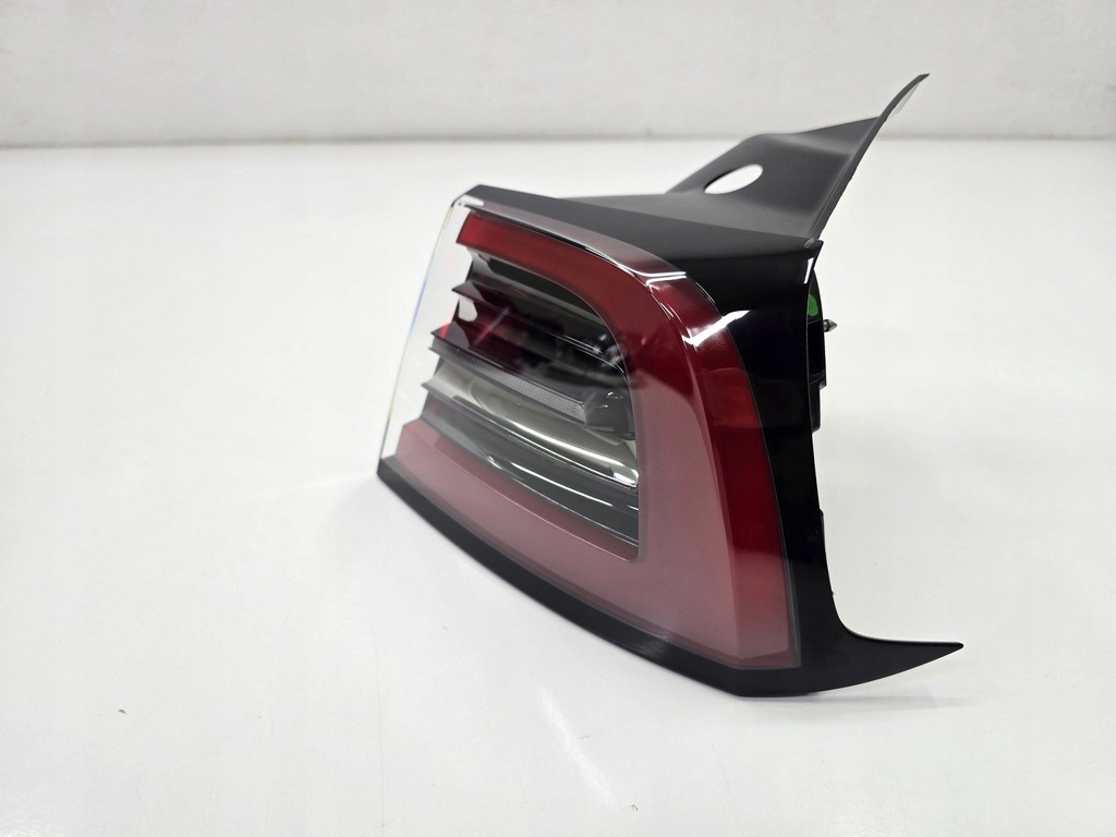 фото №9, Лампа задня tesla model 3 17- model y 20- права задня oem 150208799d