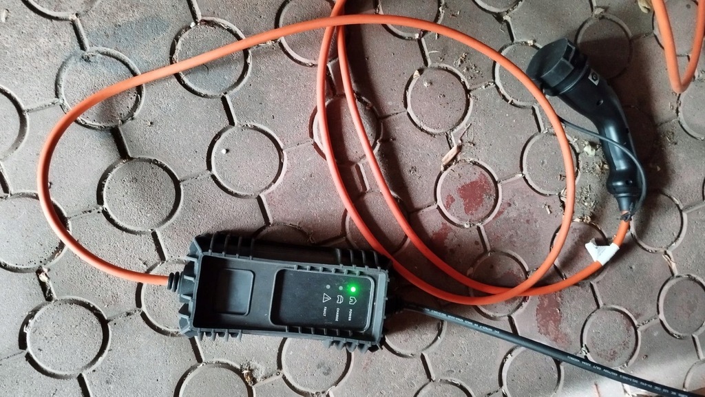 фото №8, Оригинальная зарядное устройство citroen ds peugeot opel кабель charger typ-2 9846744480