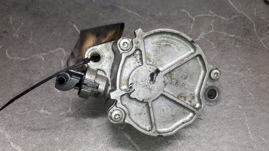 фото №1, D156-3a насос вакуум peugeot 306