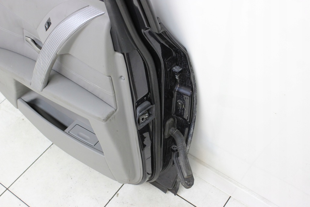 фото №10, Дверь левая левый задняя bmw 5 kombi e61 2003r- carbonschwarz 416