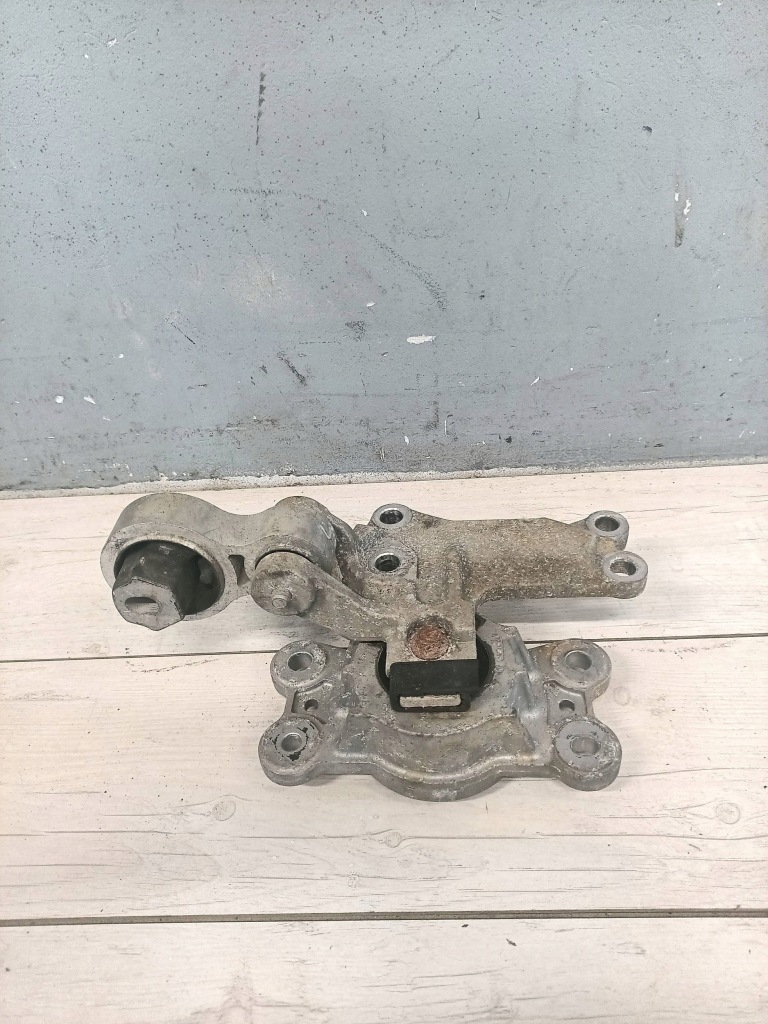 Подушка кронштейн коробки передач 2017 lincoln continental gd93-7m121-gb Недорого