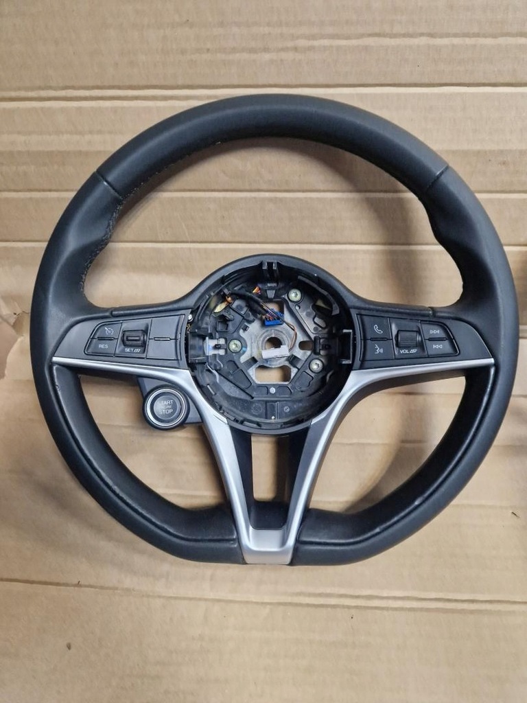 фото №1, Воздуховод кожа alfa romeo stelvio