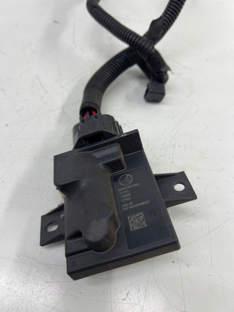 Реле насоса топлива alfa romeo giulia 00505707450 в Украине