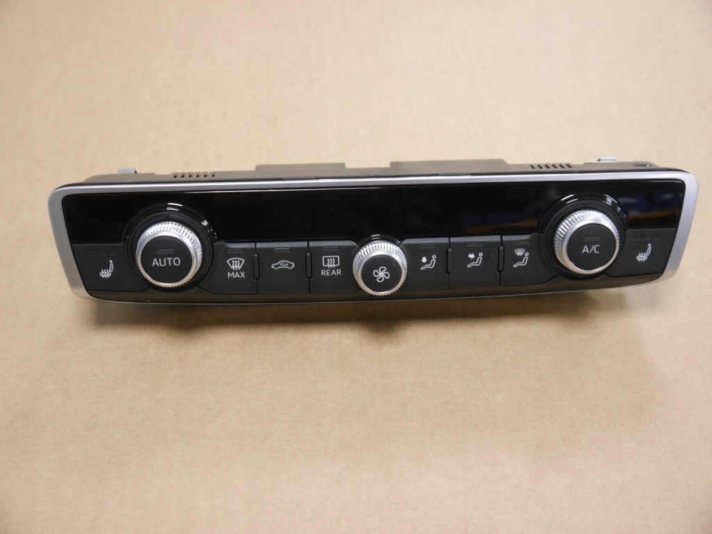 фото №1, Audi a1 82a панель кондиционера 83a820043j