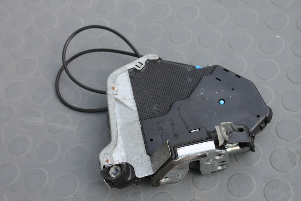 фото №1, Замок двері правий перед 10 pin toyota auris ii 12-