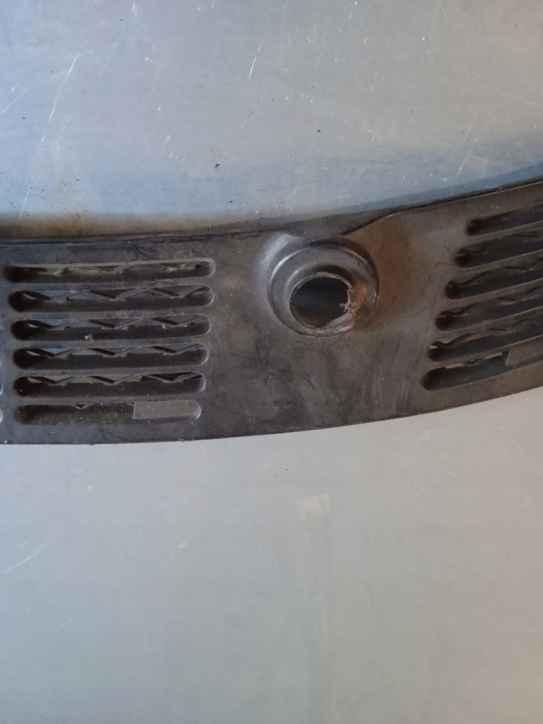 фото №4, Решётка впуск воздуха жабо bmw e30