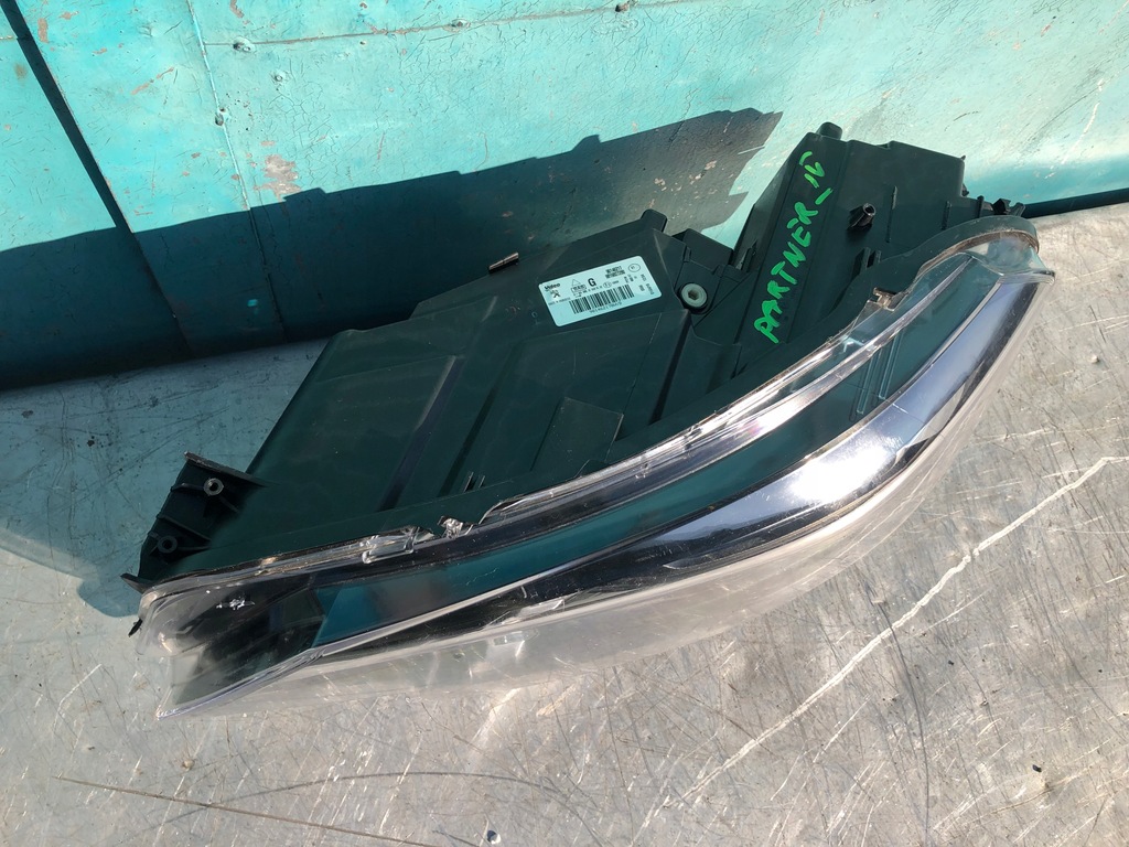 фото №5, Peugeot partner iv led лампа левый перед левая