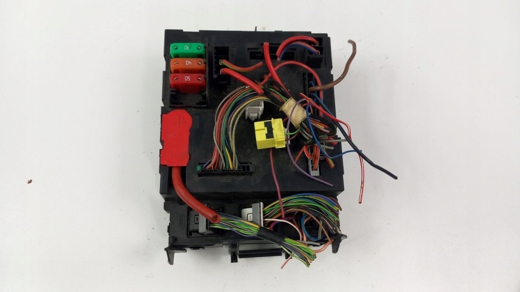 Купить Smart fortwo 451 рестайлинг  коробка предохранителей a4515401950