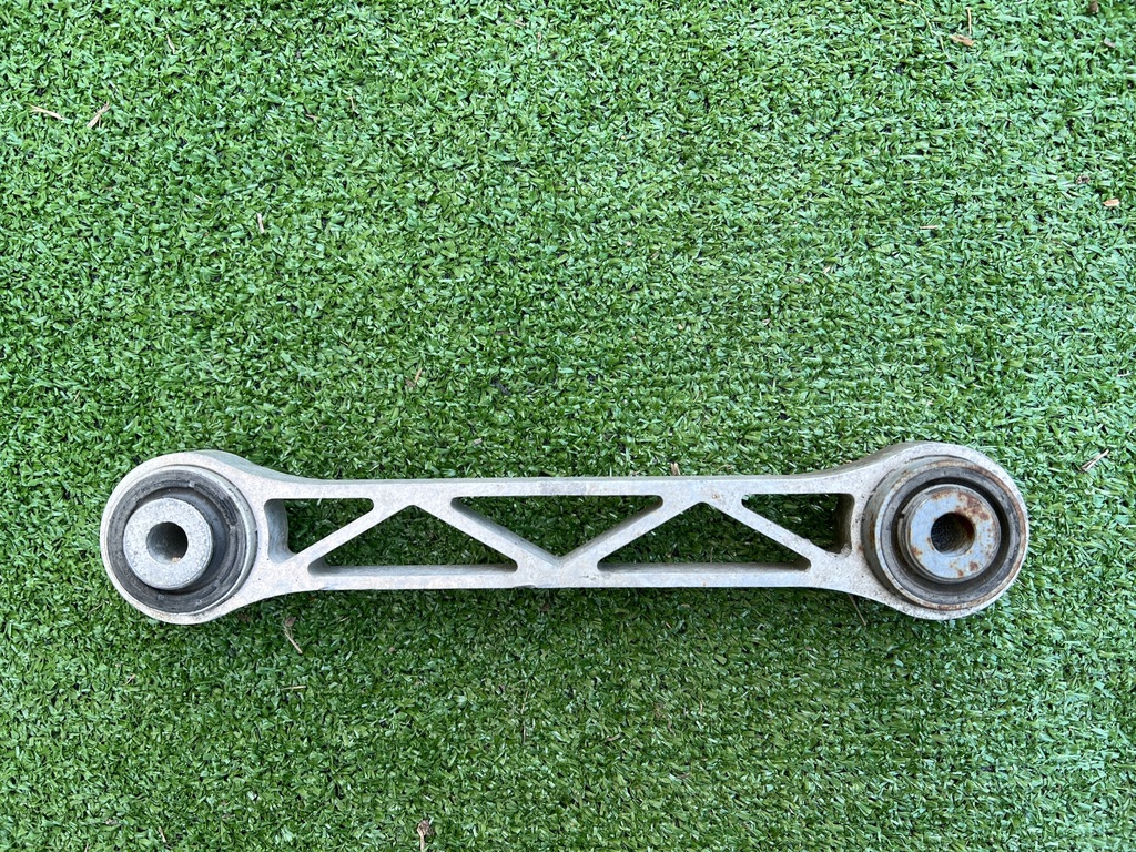 фото №1, Tesla model s важіль задній правий 1043964-00-c