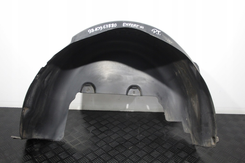 фото №1, Подкрылок правый задняя traveller expert iii 3 9810967880