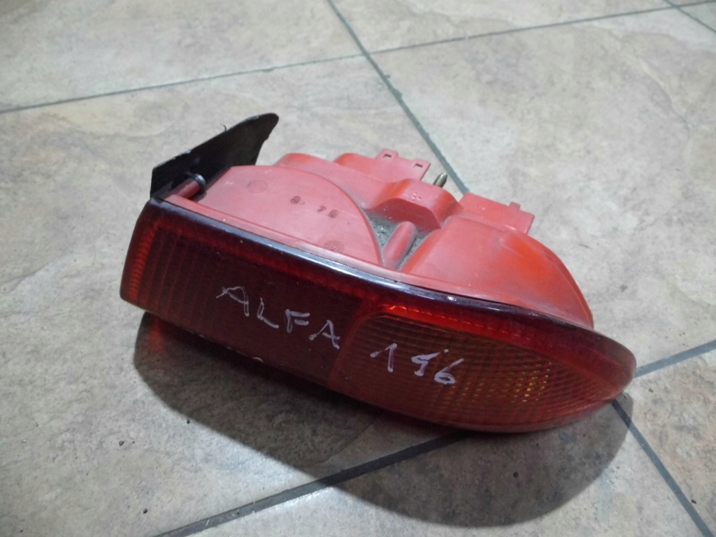 Alfa 156 лампа правий задній Доставка
