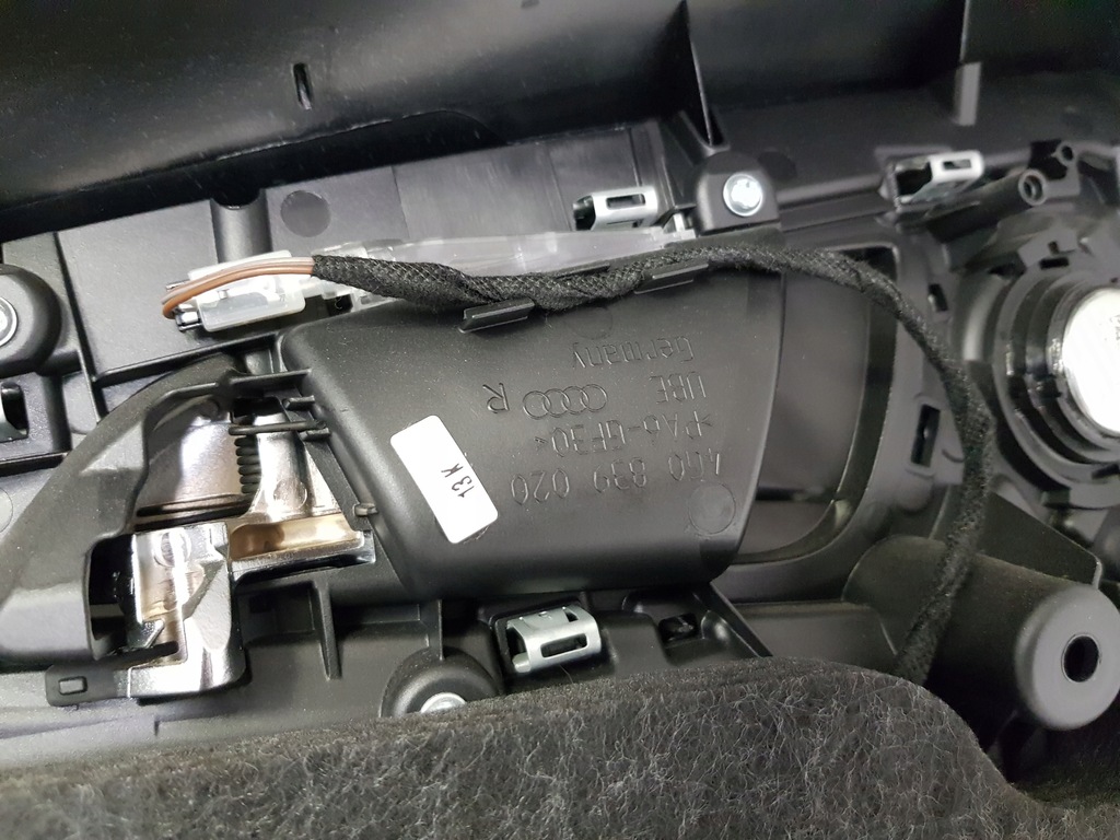 фото №10, Audi a6 c7 обшивка дверь правый задняя 4g0867306a fv