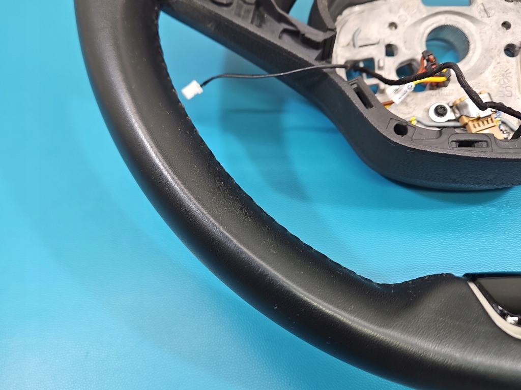 Воздуховод кожаный с подогревом лепестки переключения skoda kamiq 23- с Разборки