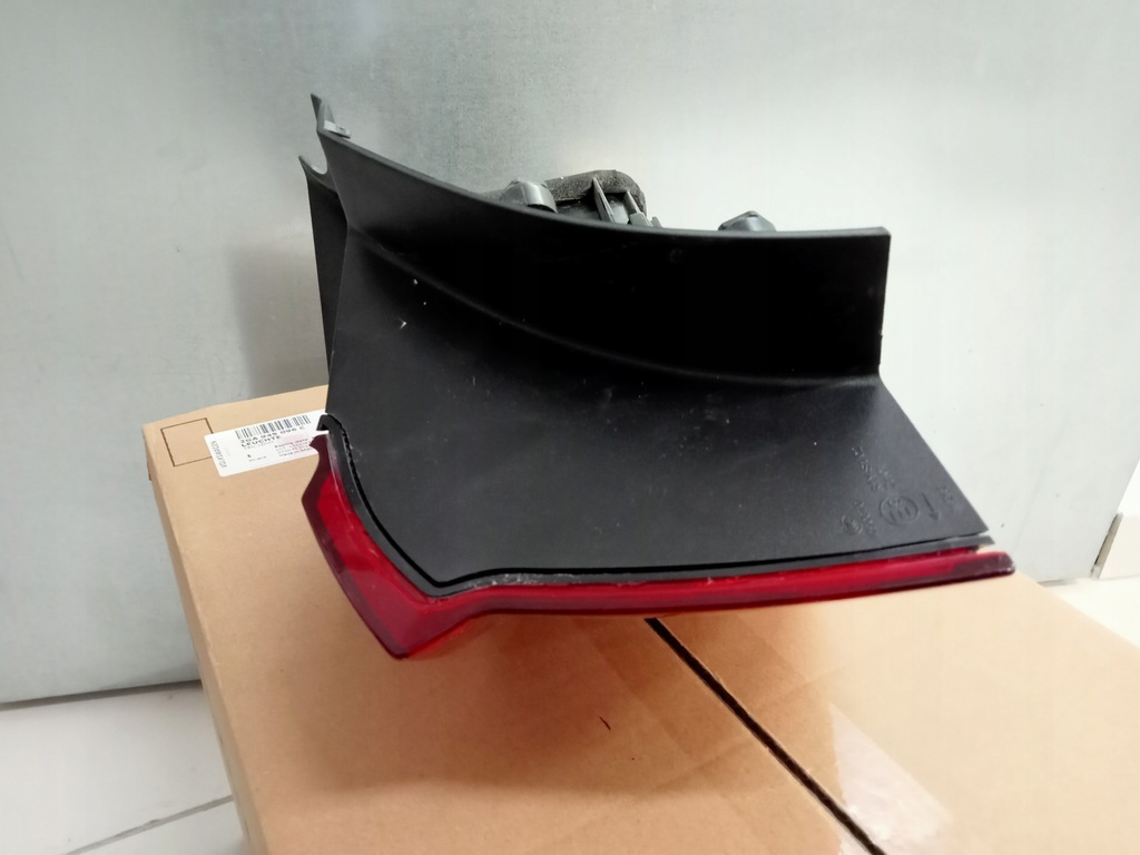 фото №10, Лампа задня ліва skoda octavia 5e sedan оригінальний номер 5e5945111b