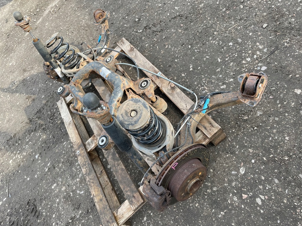 фото №10, Bmw x3 e83 підвіска балка підрамник важелі пружини задня 2.0 d kpl