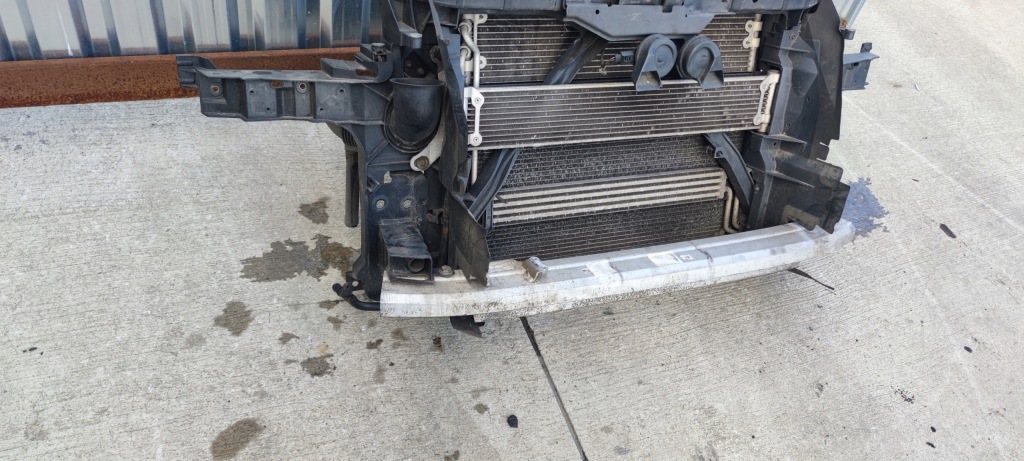 фото №3, Pas передній kompletny audi q7 4l 3.0 tdi комплект 3 балка pod радар