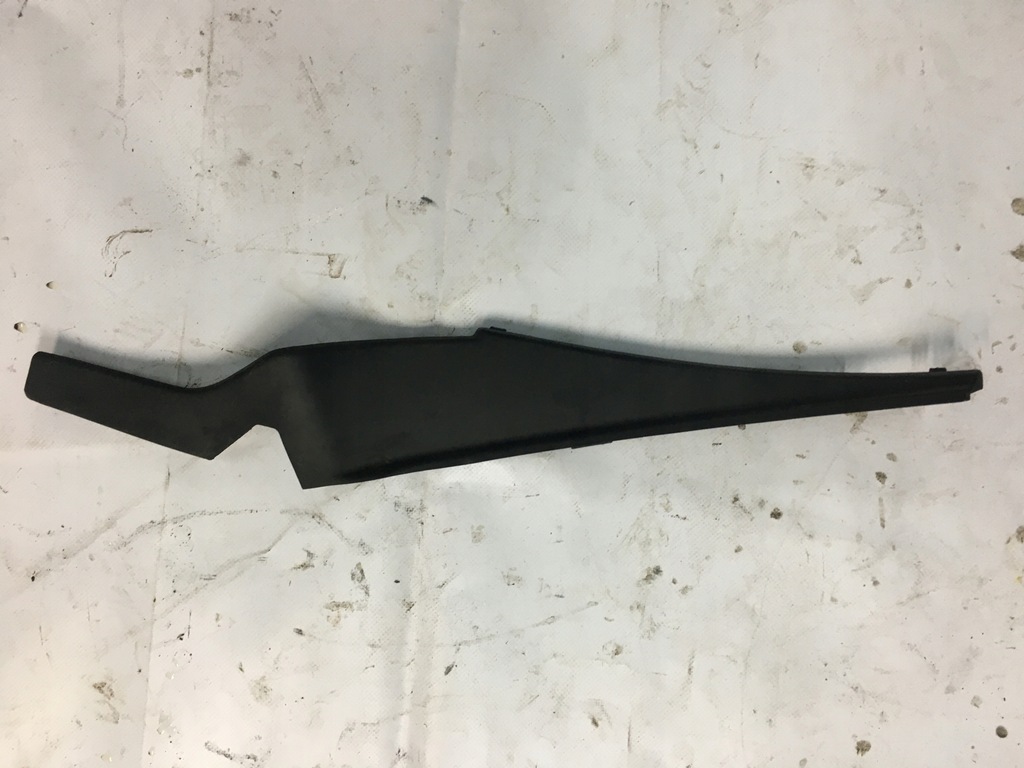 фото №1, Заглушка жабо правий перед renault kadjar