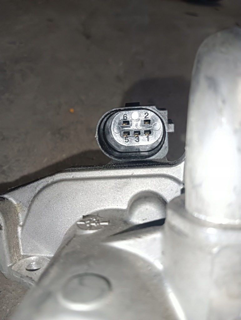 фото №7, Клапан радіатор вихлопних газів egr vw audi 1.6 2.0 tdi i 04l131501n