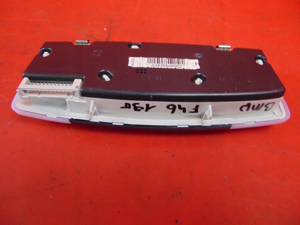 фото №4, Bmw 2 f46 f45 лампа освещение салона кабины