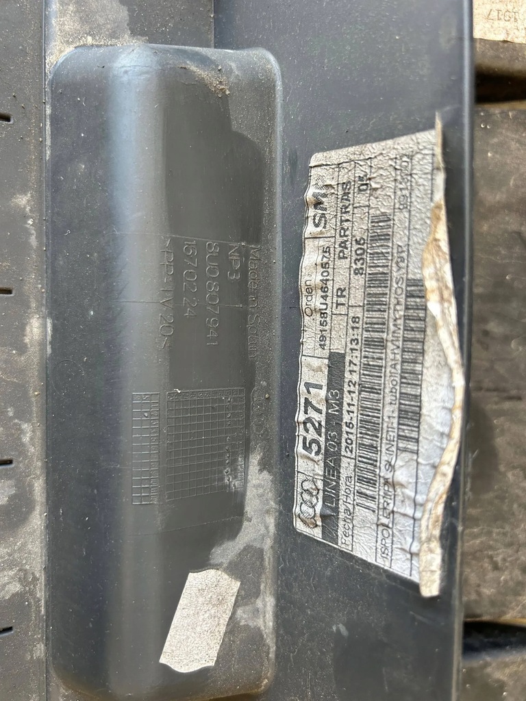 фото №8, Audi q3 8u s-line бампер задняя 8u0807521 aq оригинал