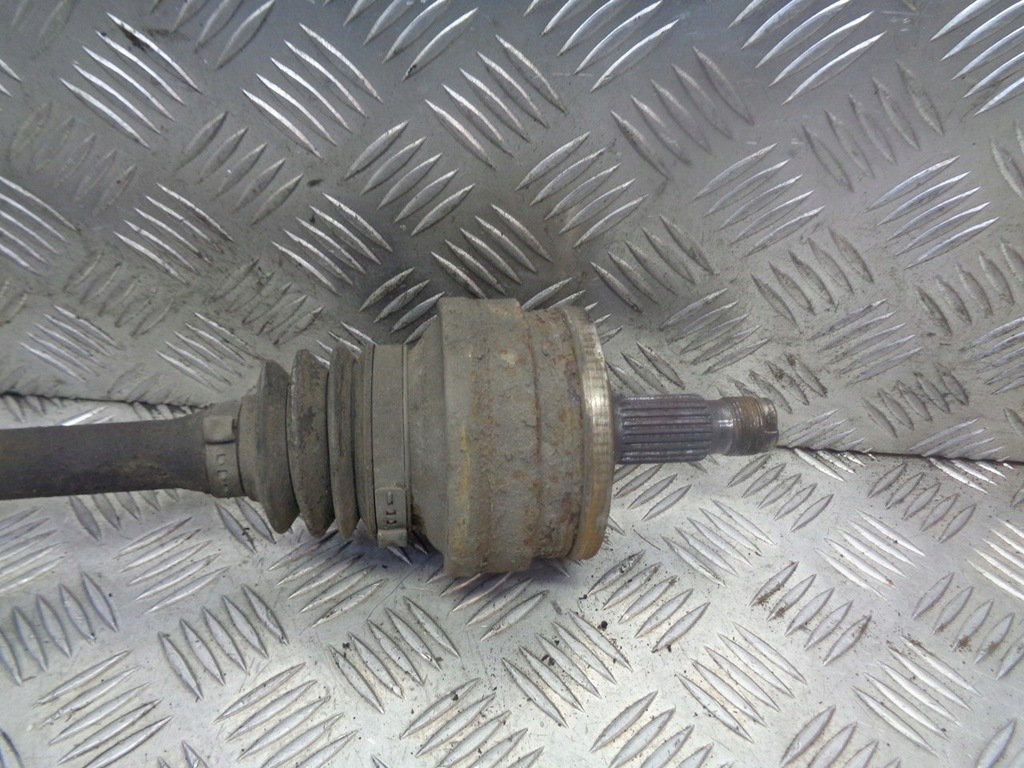 фото №3, Приводной вал левая задняя mercedes w203 2.2 cdi