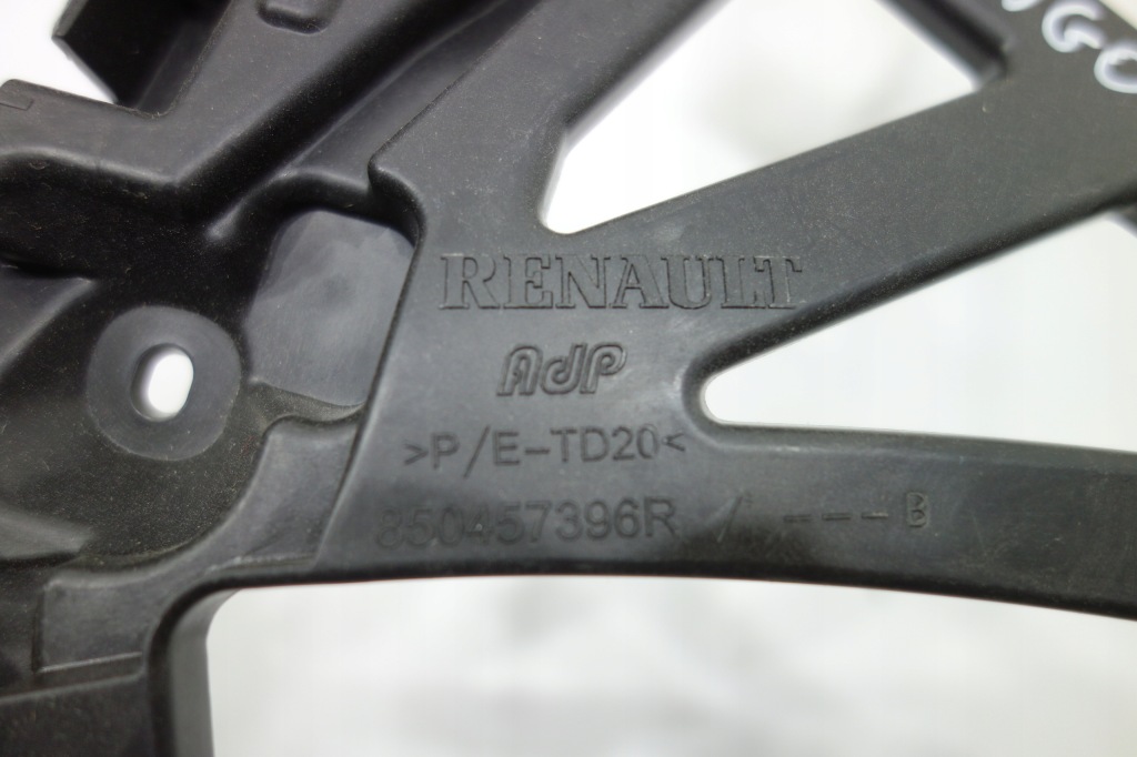 фото №3, Напрямна бампера лівий задня renault twingo iii