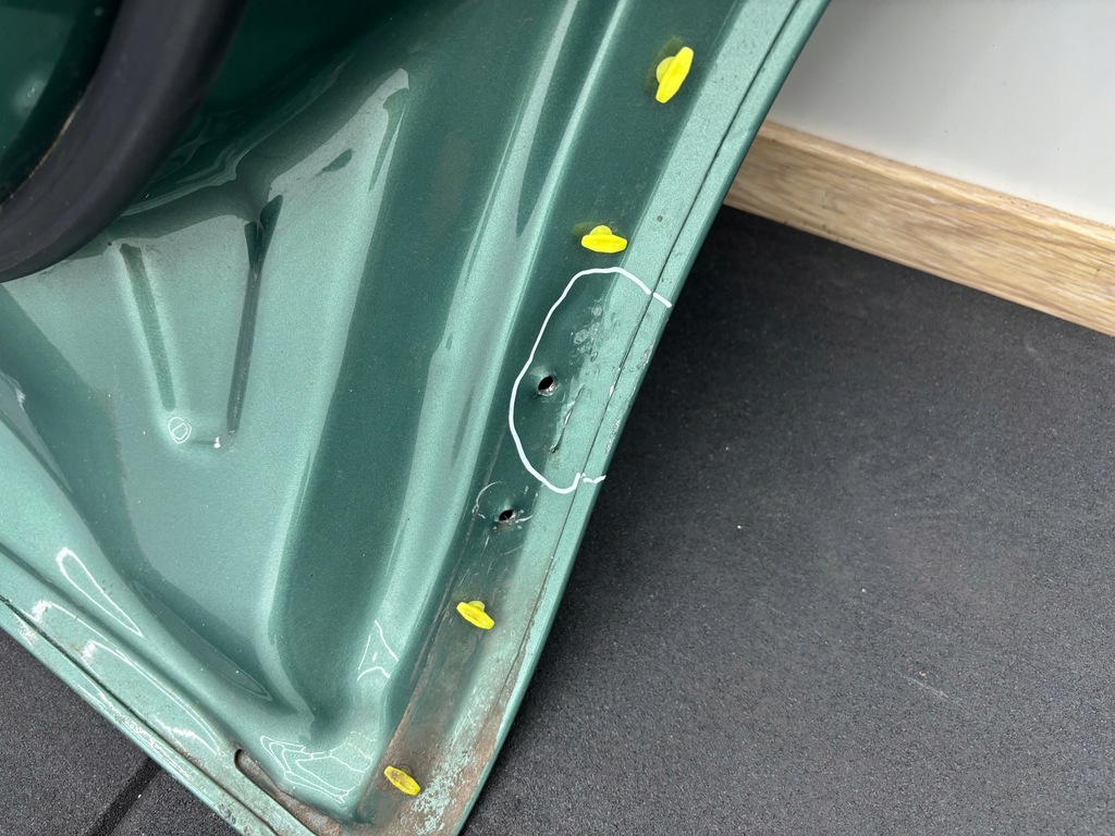 фото №15, Aston martin dbx дверь правое задние задняя