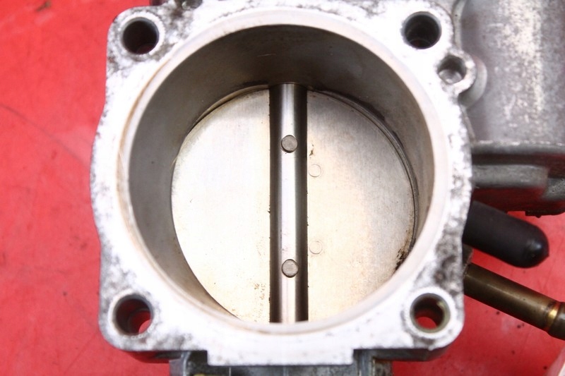 фото №8, Дроссельная заслонка 078133063ag audi a6 c5 2.4 v6 165 km 97-01