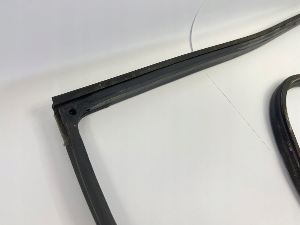 фото №8, Прокладка гумовий двері лівий задня ліва задня mercedes w124 kombi