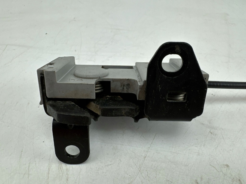 фото №11, Mercedes-benz eqc 2022 трос замка кришки передньої / капот двигуна