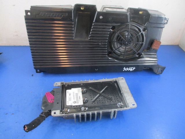 фото №1, Alfa romeo gt 03-10r радио+ усилитель 00606833250 сабвуфер bose