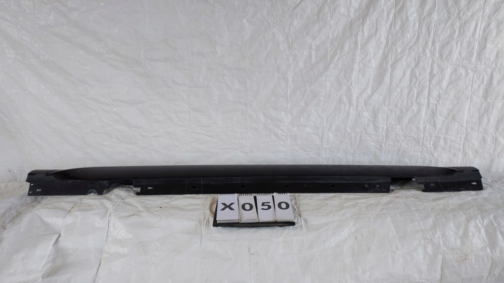 фото №1, Bmw x1 e84 накладка молдинг поріг права