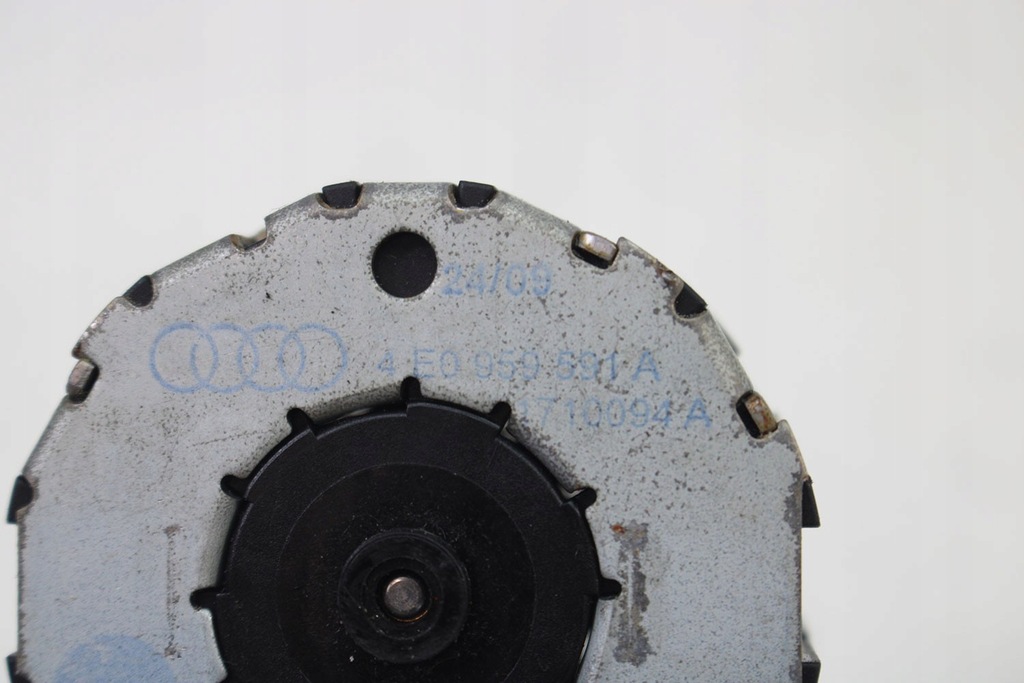 фото №7, Audi a8 s8 двигун 4e0959591a вітровики люк 4e0 959 591 a моторчик 4e