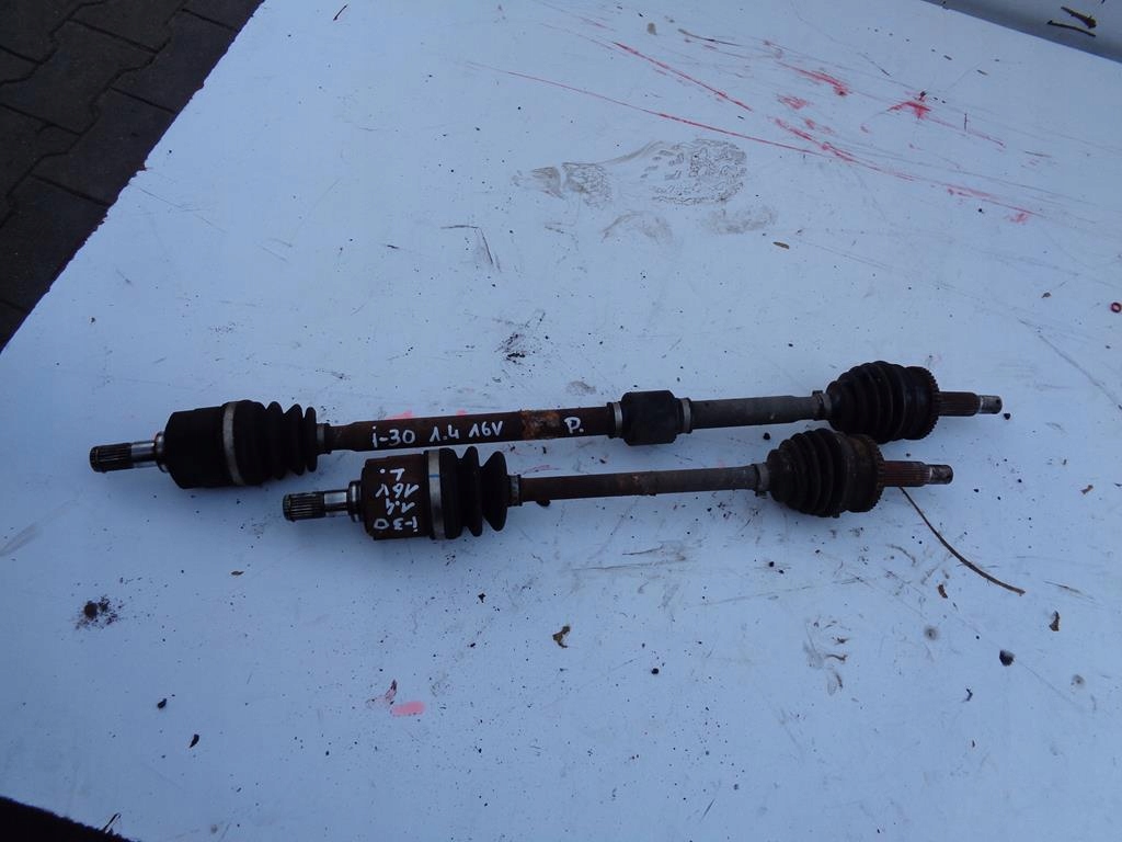 фото №1, Приводной вал левый перед hyundai i30 i 1.4 16v