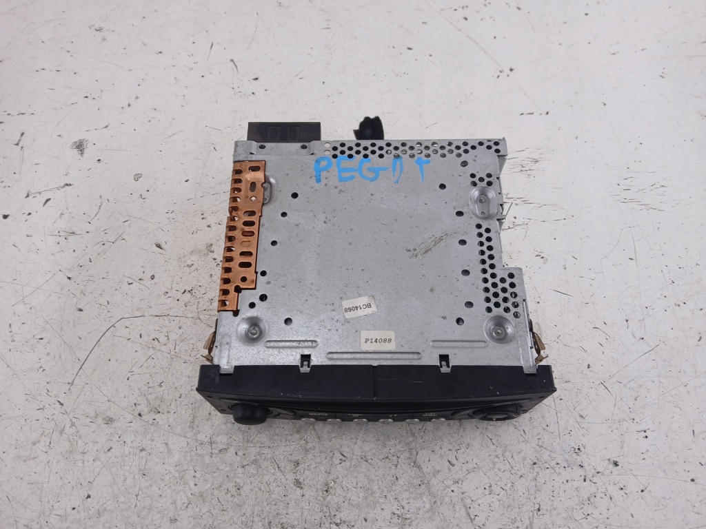 Peugeot 207 citroen c4 радио заводской cd Доставка