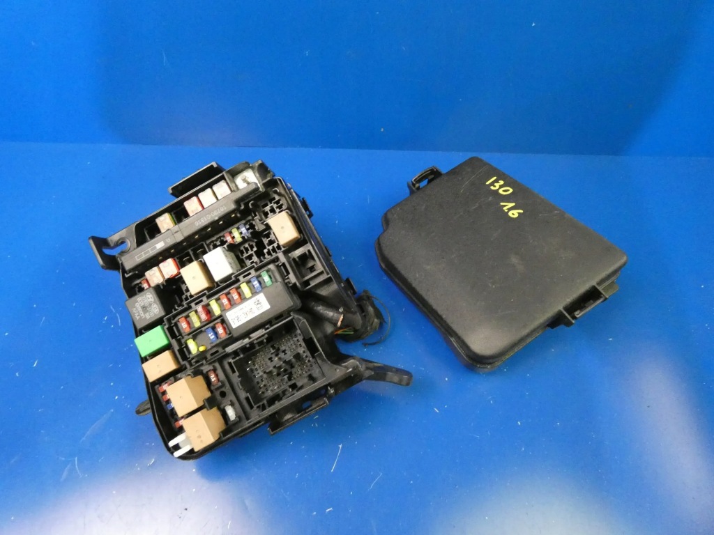 фото №1, Hyundai i30 ii 12- коробка запобіжників