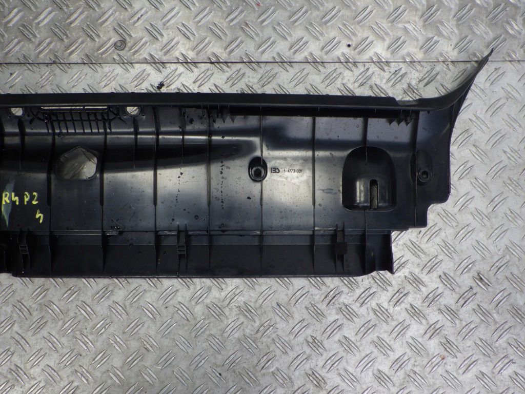 Bmw 7 e65 e66 накладка порог поперечина задняя 8223560 Цена