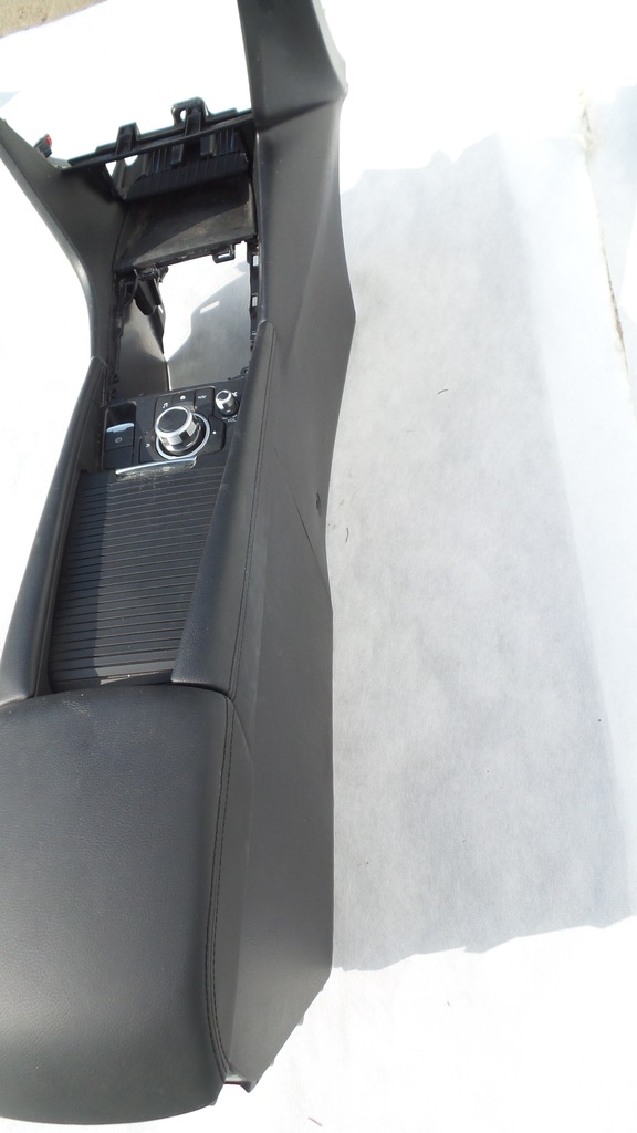 фото №11, Туннель средний подлокотник mazda 3 iii 2018 gmj666cm0a панель средний