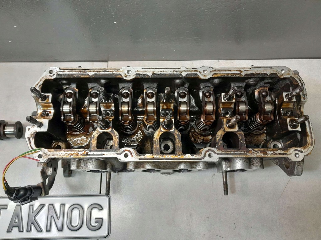 фото №6, Головка цилиндров вал audi a3 1.6 06b103373t