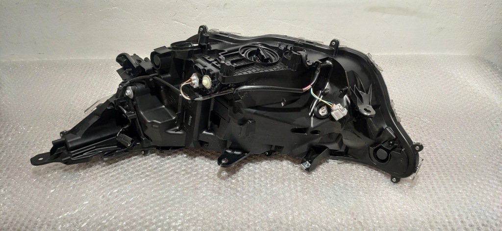 Фара правый  toyota rav 4 full led в Украине