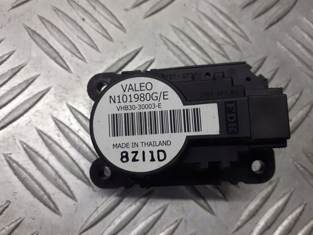 Купити Моторчик кришка обігрівача renault megane iii 1.9 dci n101980g