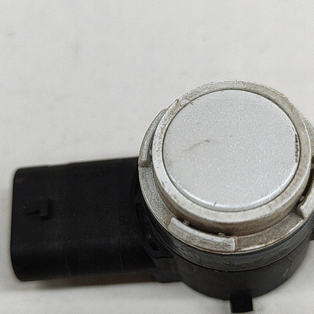 Tesla model 3 2021 с передний датчик парковки pdc с Разборки