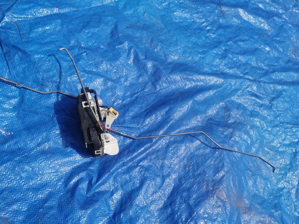 фото №1, Dodge caliber замок двері правий перед p04589416ae